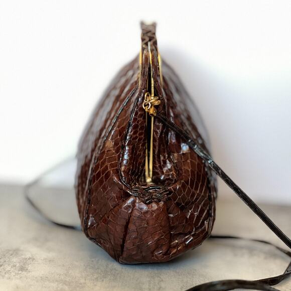 Judith Leiber Python Snake Skin Frame Bag Gold Tone Cutout Hardware Vintage - Picture 3 of 16